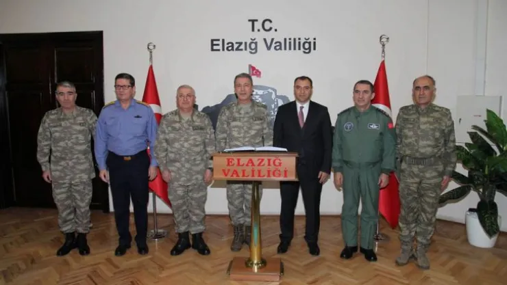 Genelkurmay Başkanı Org. Akar Vali Kaldırım'ı Ziyaret Etti