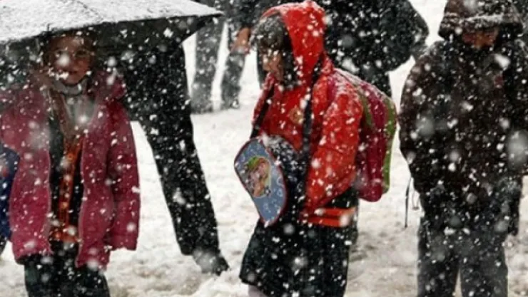Elazığ'ın Palu İlçesinde Kısmi Bölgelerde Kar Tatili