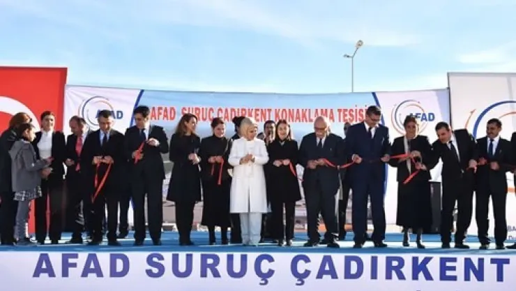 Emine Erdoğan, Suruç'ta Dünyanın En Büyük Çadır Kentini Açtı.