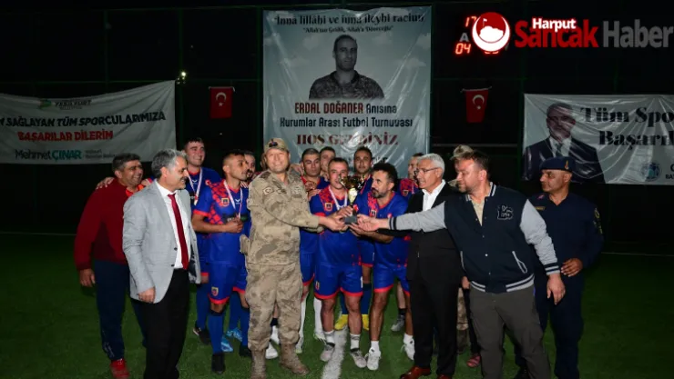Erdal Doğaner Futbol Turnuvası'nda Şampiyon İl Jandarma Oldu