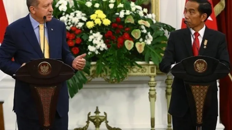 ERDOĞAN, ENDONEZYA'DA GÜNDEME DAİR AÇIKLAMALARDA BULUNDU