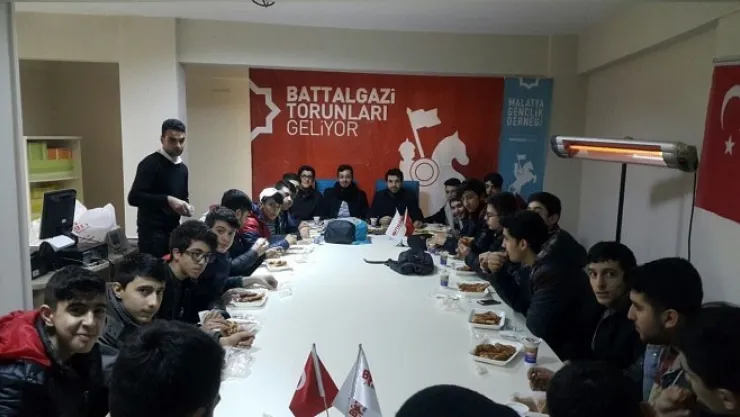 Gelecek Gençlikle Gelecek