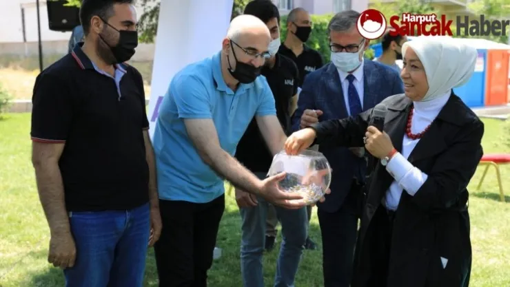 Gelincik Tepesi'nde 678 Konut Hak Sahiplerine Teslim Edildi