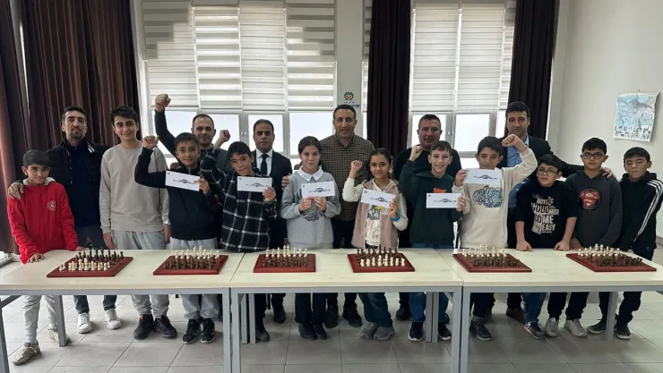 Gençler Kernek Küliyesi'nde Kıyasıya Yarıştı