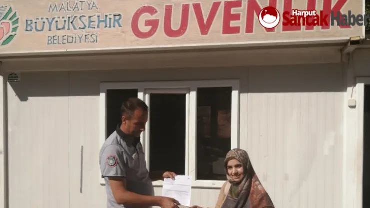 Güvenlik Görevlilerinden Örnek Davranış