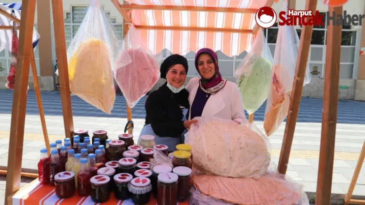 Hanımeli Pazarı Yeniden Kapılarını Açtı
