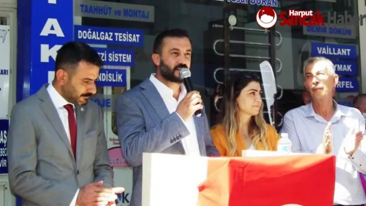 İyi Parti Battalgazi İlçe Başkanlığı Aşure Dağıttı