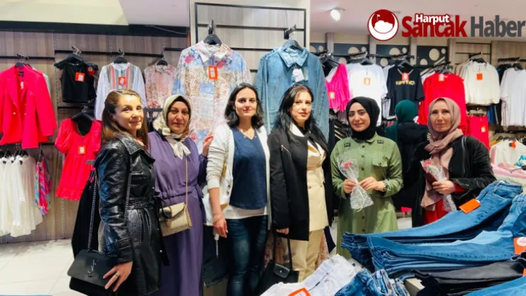 İYİ Parti'den Anneler Günü Basın Açıklaması