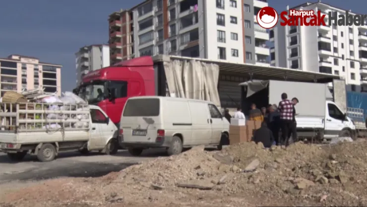 İZMİR'DE DÜZENLENECEK ELAZIĞ YÖRESEL ÜRÜNLER FUARI İÇİN TIRLAR YOLA ÇIKTI