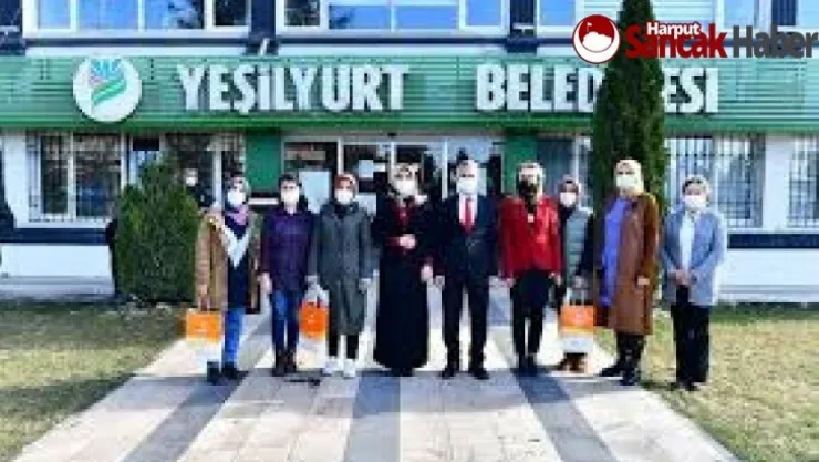 Kadınlarımızın İş Hayatındaki Başarısını Takdirle Karşılıyoruz