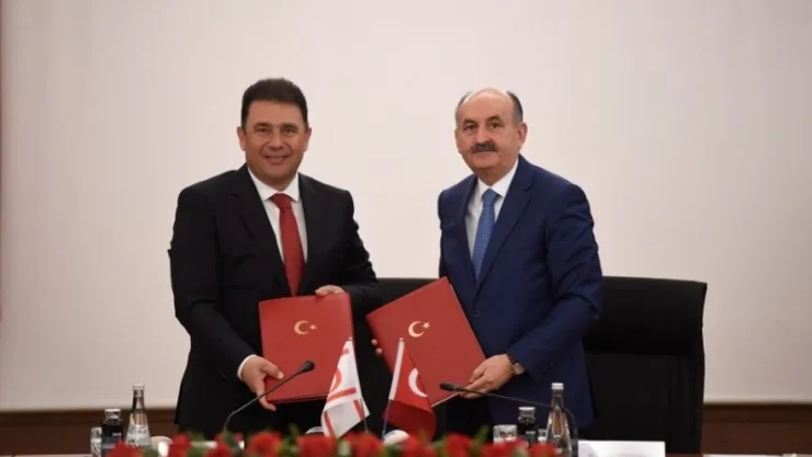 'KAMU ÇALIŞANI REFORMUNDA DEVLET GÜVENCESİNİN KALDIRILMASI SÖZ KONUSU DEĞİL'