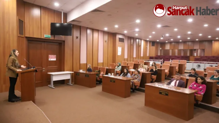 Kartal Belediyesi'nden 'Koruyucu Ailelik' Eğitimi