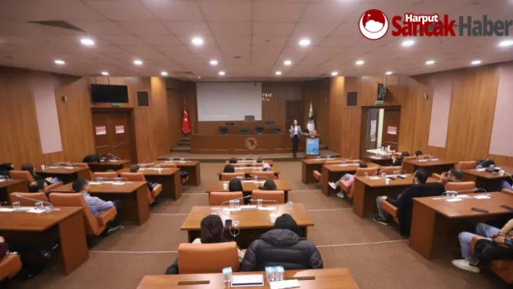 Kartal Belediyesi'nden Personele 'Kişisel Verilerin Korunması Kanunu' Eğitimi