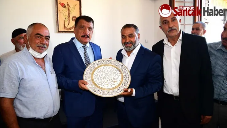 Kaynarca Mahallesinde 4 Bin Dönüm Tarım Arazisini Suya Kavuştu