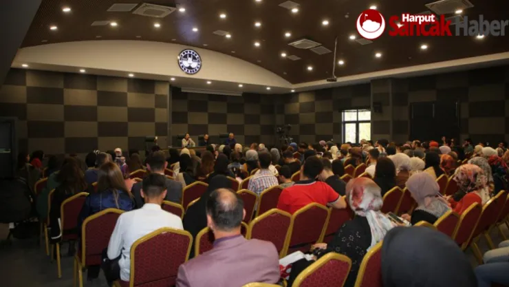 KİTAPSEVERLERDEN BAŞKAN ŞERİFOĞULLARI'NA TEŞEKKÜR