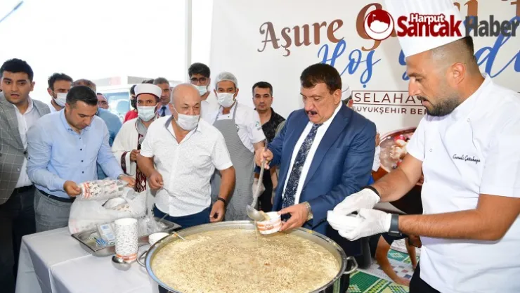 Malatya Büyükşehir Belediyesi Aşure Programı Düzenledi