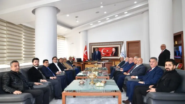 Malatyalı İş Adamlarından Başkan Gürkan'a Ziyaret