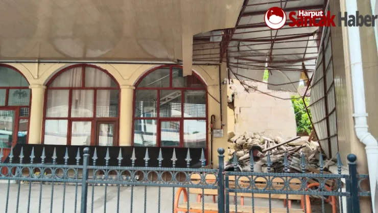 Milletvekili  Ölmeztoprak 'Depremde Hasar Alan Tarihi Cami Ayağa Kaldırılıyor'