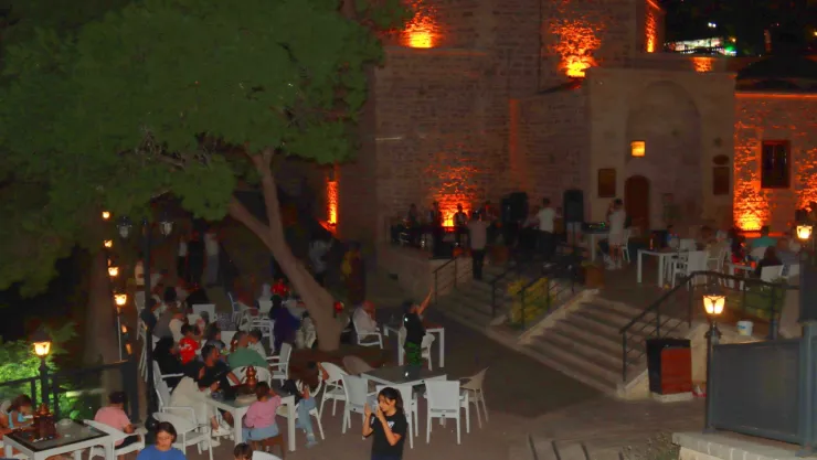 Muhteşem Kürsübaşı Dinletisi