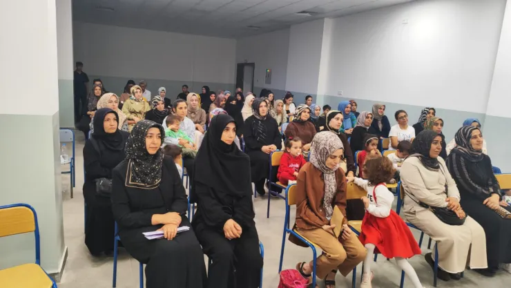 Öğrenci ve Velilere Eğitim Semineri