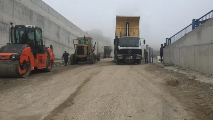 Osb'de Yollar Bakım ve Onarımdan Geçirildi