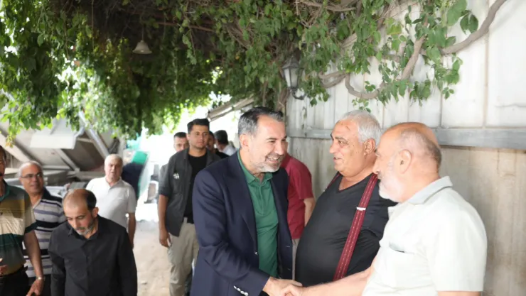 SAHA İNCELEMELERİNİ SÜRDÜREN BAŞKAN ŞERİFOĞULLARI, VATANDAŞLARLA BİR ARAYA GELDİ