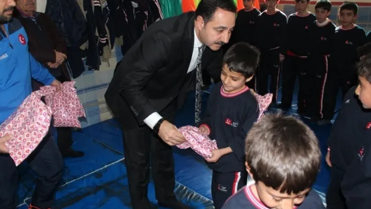 SEDAT ACAR'DAN BARBAROS HAYRETTİN PAŞA İLKOKULUNA ZİYARET