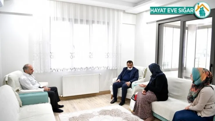 Şehit Anneleri Başımızın Tacıdır