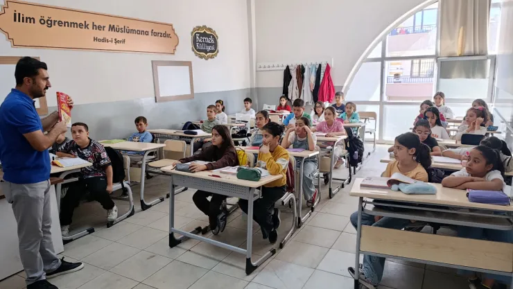 Semt Konaklarında Eğitim Gören 1400 Öğrenci İçin Ders Zili Çaldı.