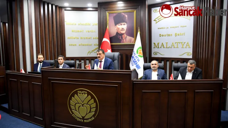 Şire Pazarı Esnafları Başkan Gürkan'ı Ziyaret Etti