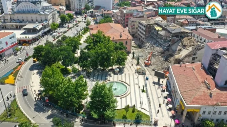 Sosyal Güvenlik Kurumu (Sgk) Eski Binasının Yıkımına Başlandı