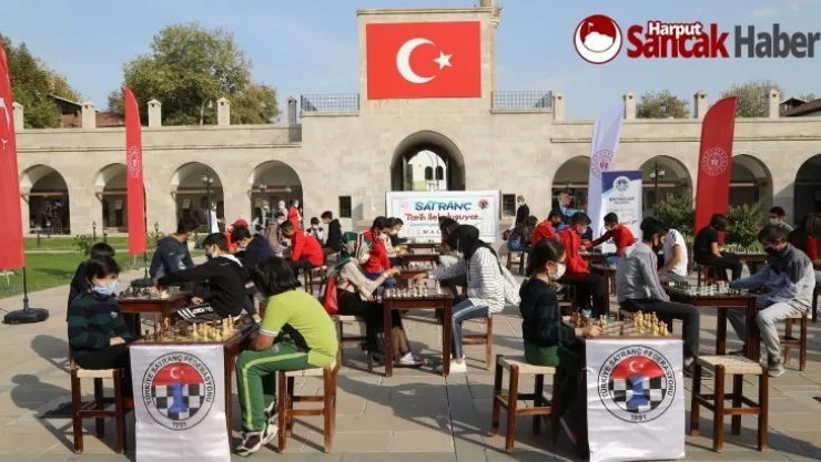 Sporcular Battalgazi'nin Tarihi Mekanlarında Buluştu