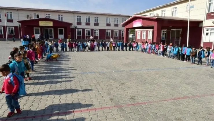 Suriyeli öğrenciler için 2 bin 78 geçici süreli öğretici alınacak