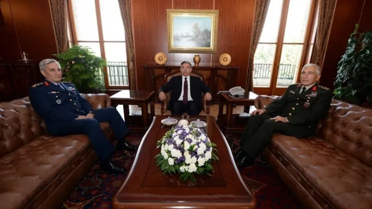 TBMM BAŞKANI YILMAZ, HAVA KUVVETLERİ KOMUTANI ÖZTÜRK İLE JANDARMA GENEL KOMUTANI ATAY'I KABUL ETTİ