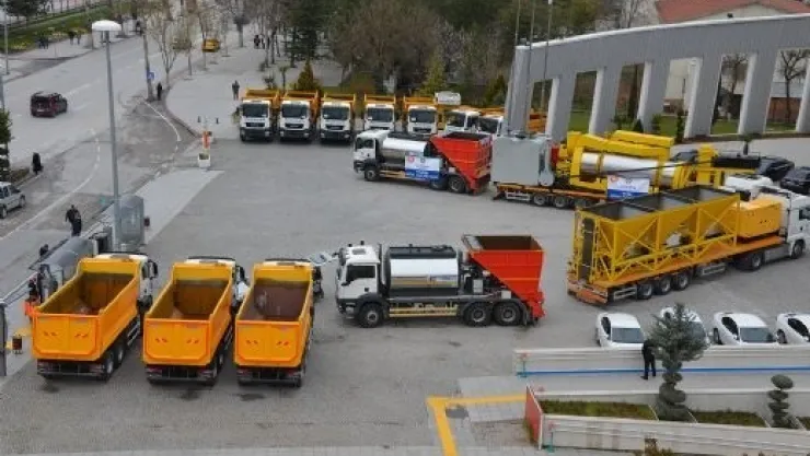 TÜRKİYE'DE İLK: MOBİL KONKASÖR VE ASFALT PLENTİ