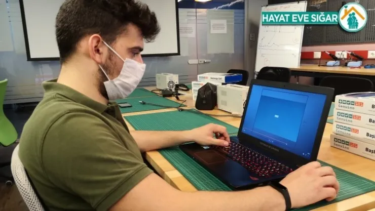 Üniversiteli gencin projesi laboratuvar ortamını eve taşıyacak