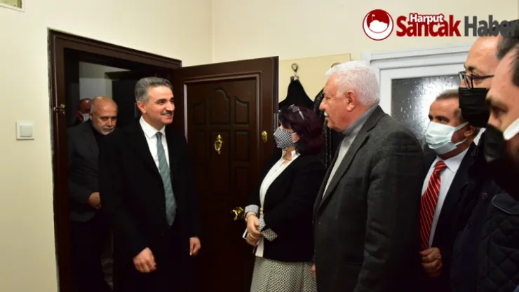 Vali Baruş Malatya Eğitim Vakfı'nı Ziyaret Etti