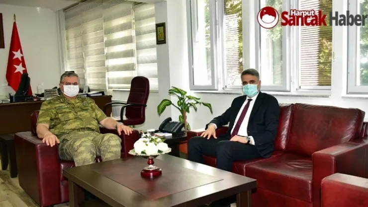 Vali Baruş Tümgeneral Arslan'ı Ziyaret Etti