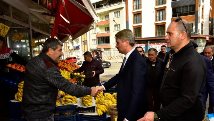 Vali Baruş, Zaviye ve Turgut Özal Mahalle Muhtarlarını Ziyaret Etti