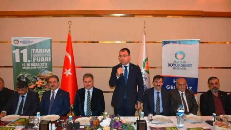 VALİ TOPRAK, FUARLAR SADECE ÜRÜN TANITIMINA DEĞİL İLİN TANITIMINADA KATKI SAĞLAMALI