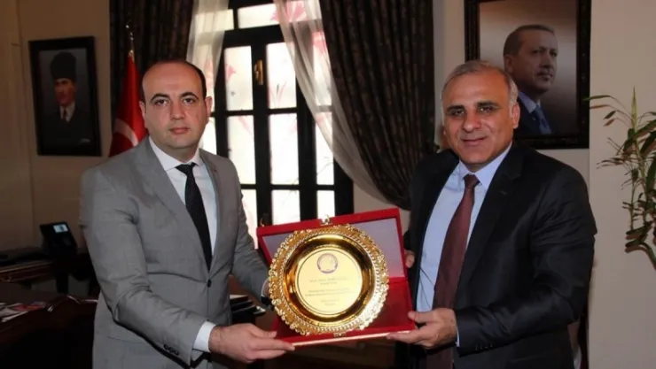 Vali Zorluoğlu İşitme Engellilerin Sorunlarını Dinledi