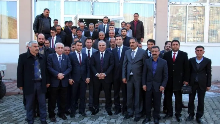 Vali Zorluoğlu Maden'de İncelemelerde Bulundu, Muhtarlarla Bir Araya Geldi