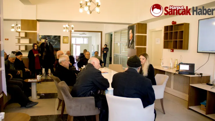 Vefa Konağı Yaşlılarına Akılcı İlaç Kullanımı Anlatıldı