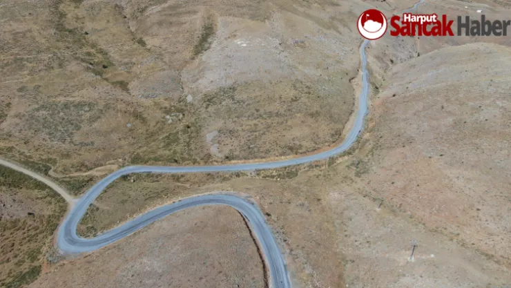Yeşilyurt İlçesi Üçgöze Mahalle Yolu Asfaltlanıyor