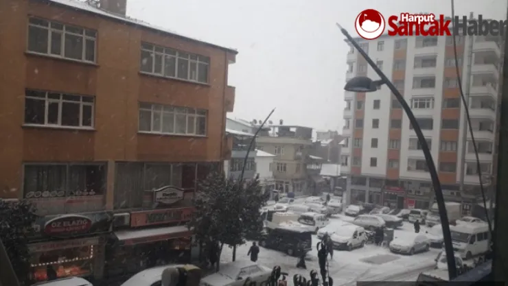 Yılın İlk Karı Yağdı