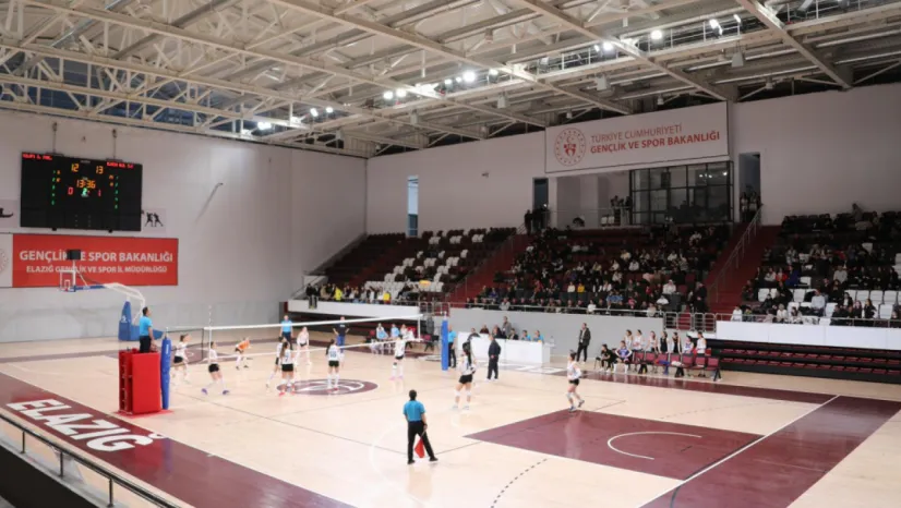 Başkan Şerifoğulları, Elazığ Belediyespor'u Yalnız Bırakmadı