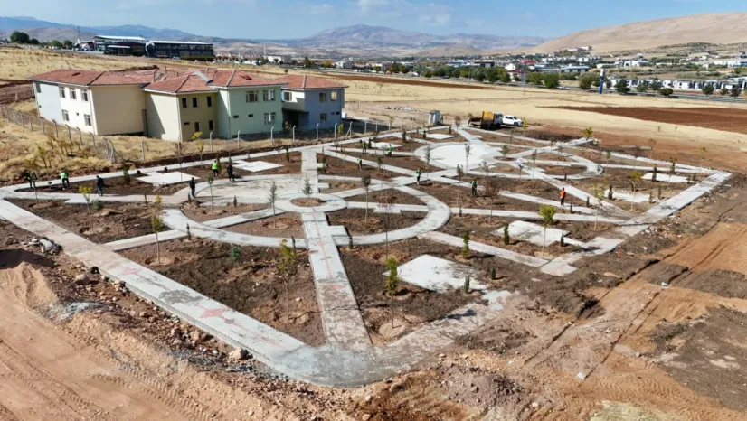 GÜNEYKENT MAHALLESİ'NE YENİ YAŞAM ALANI