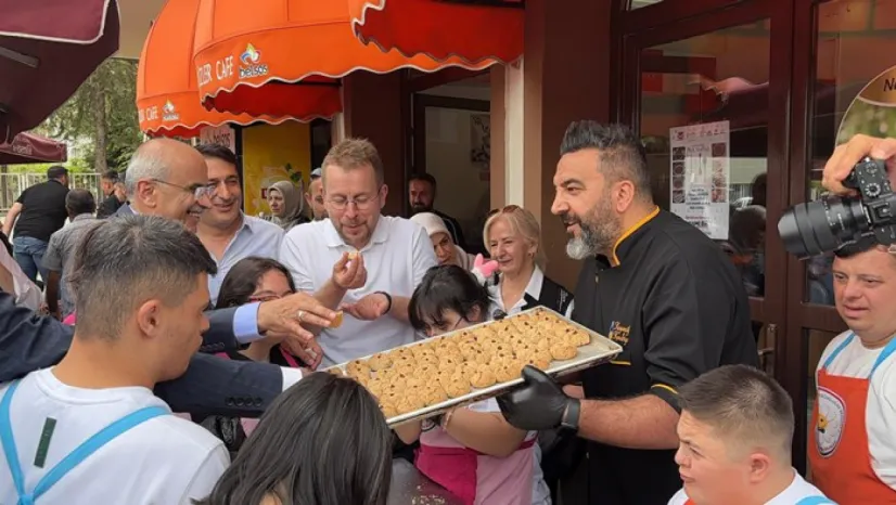 Malatya Kurabiyesi Bu Kez Özel Çocuklarla Yoğruldu