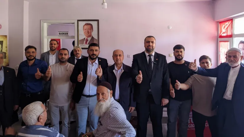 Saadet Partisinden Bir Günde İki Kongre…