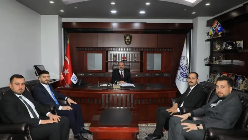 Ülkü Ocakları'ndan Başkan Şerifoğulları'na Ziyaret